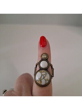 PAPARAZZI "MARBLED MAGNIFICENCE" BRASS RING VINTAGE INSPIRED STRETCHY BAND